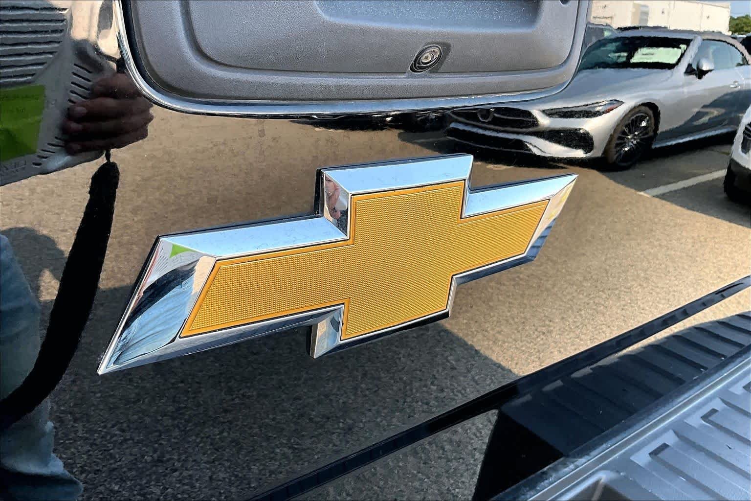Used 2018 Black Chevrolet Custom image 29