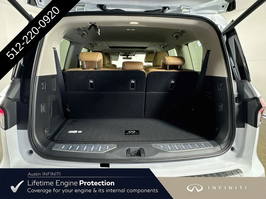 New 2027 White INFINITI LUXE image 33