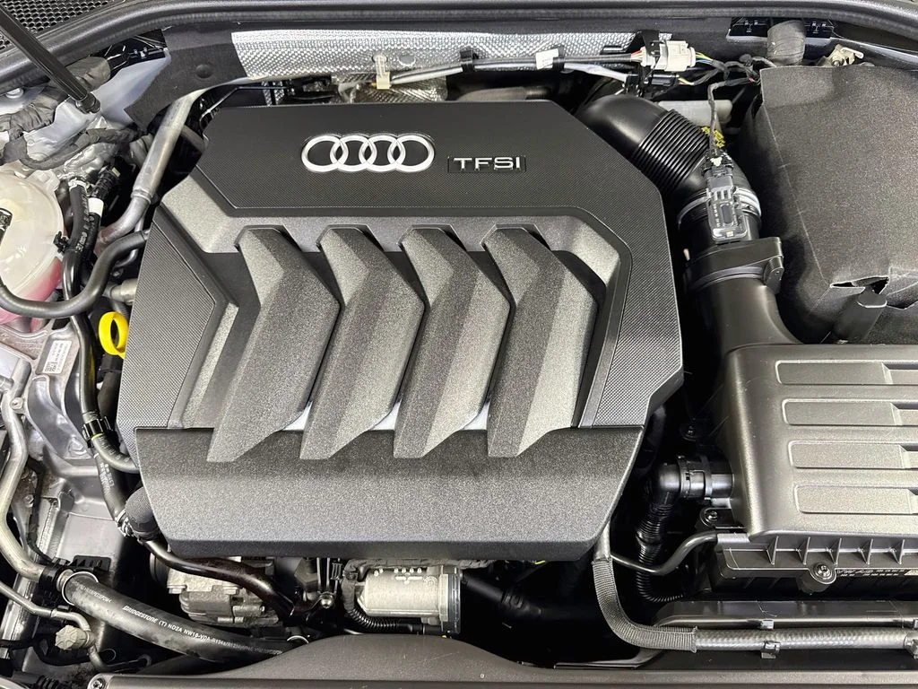 Used 2018 Silver Metallic Audi 2.0T Premium image 40