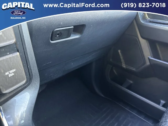 Used 2023 Gray Ford XLT image 27