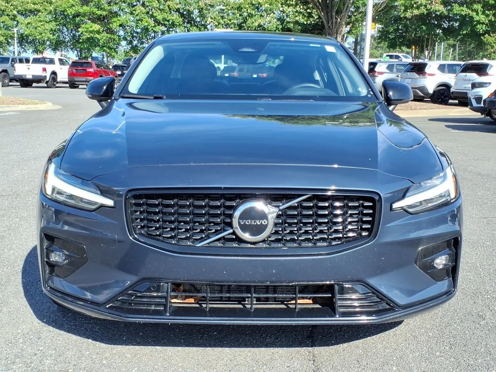 Used 2024 Silver Dawn Metallic Volvo Core Dark Theme image 13