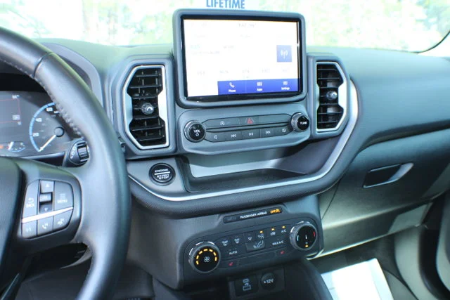 Used 2022 Iconic Silver Metallic Ford Big Bend image 10