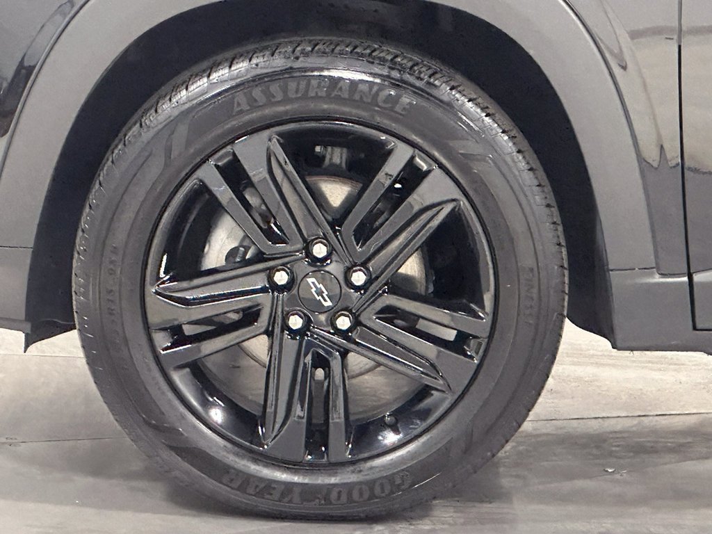 Used 2024 Black Chevrolet ACTIV image 17