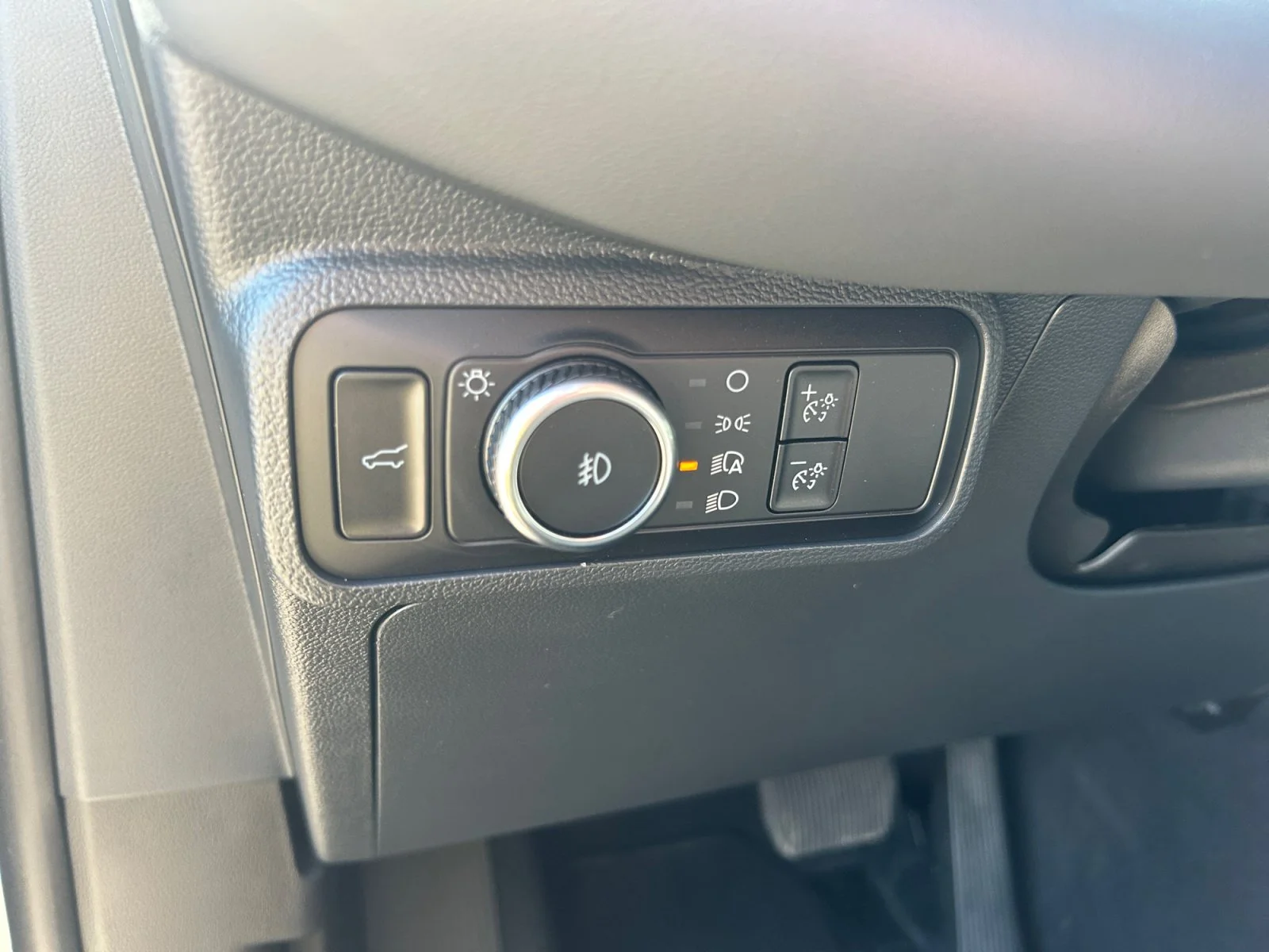 Used 2026 WHITE Ford ACTIVE W/200A PKG 4WD image 16