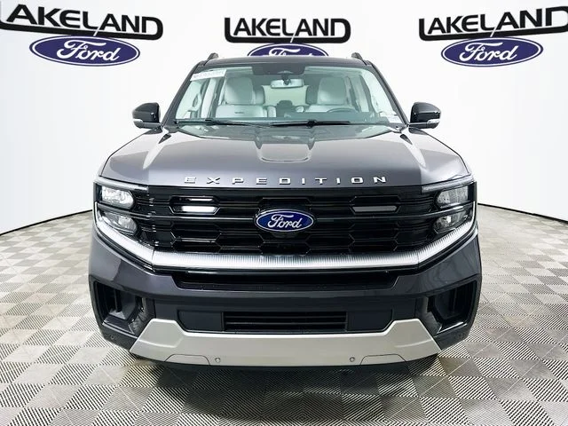 New 2026 Gray Ford Platinum image 8