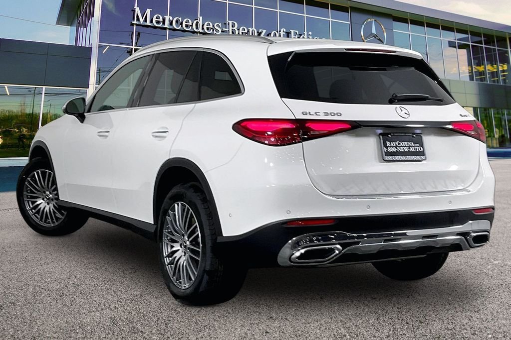 New 2026 Polar White Mercedes-Benz GLC 300 image 3