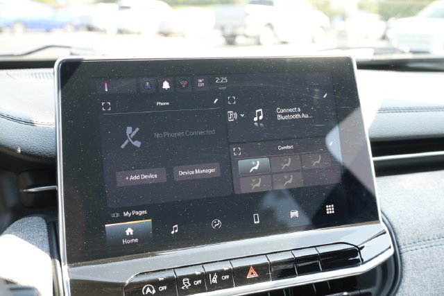 Used 2024 Black Jeep Latitude image 31