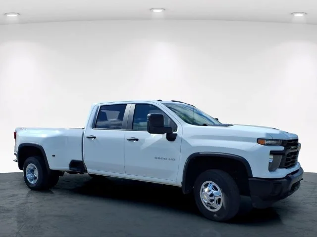 Used 2024 White Chevrolet Work Truck image 5