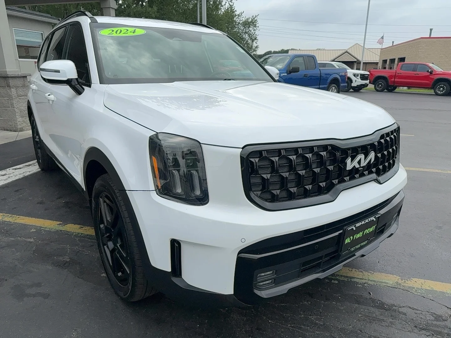 Used 2024 White Kia SX X-LINE image 8