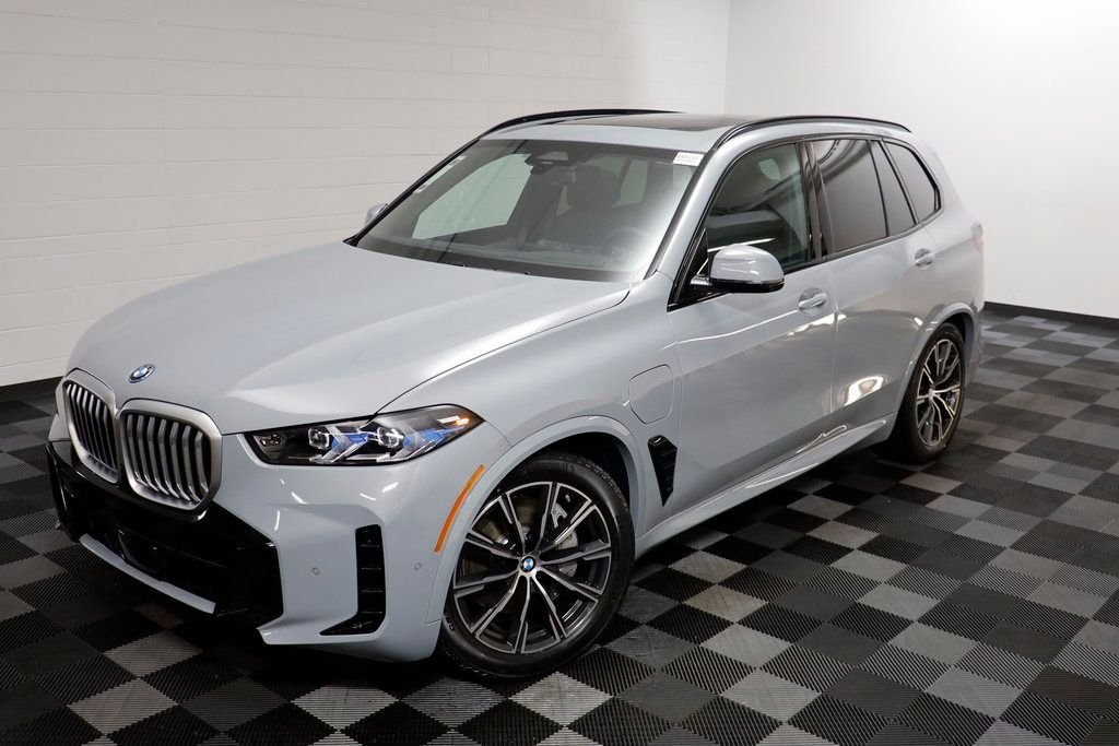 New 2026 Brooklyn Grey Metallic BMW xDrive50e image 2
