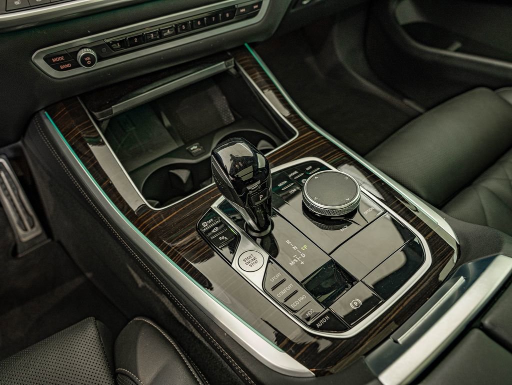 Used 2023 Manhattan Green Metallic BMW xDrive40i image 26