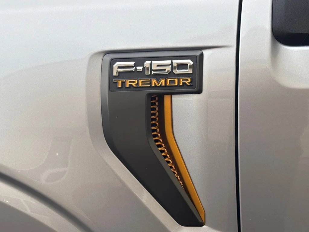 Used 2025 Gray Ford Tremor image 35
