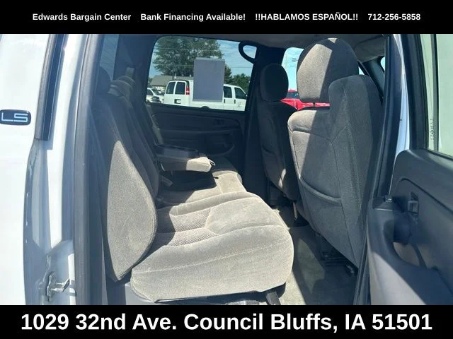 Used 2004 White Chevrolet LS image 8