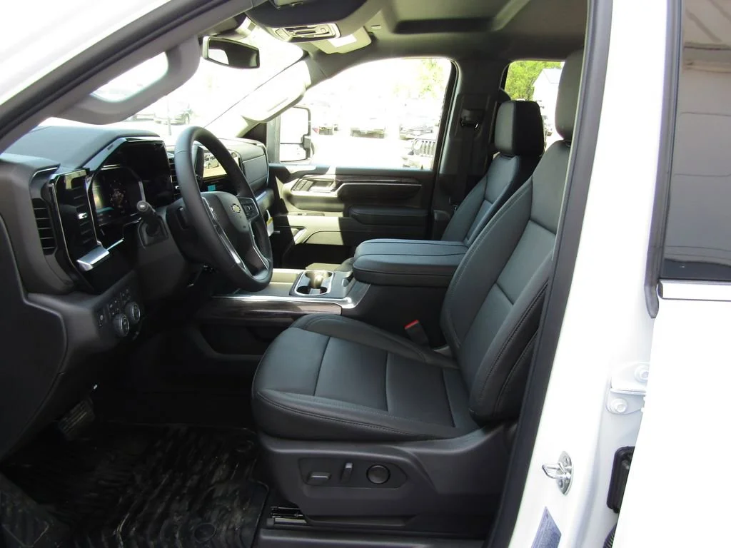 New 2026 Summit White Chevrolet LTZ image 28