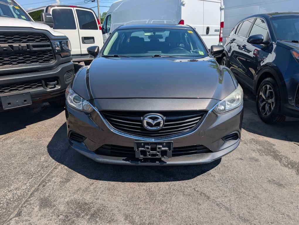 Used 2016 Titanium Flash Mica Mazda i Sport image 2