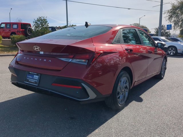 2025 Hyundai Elantra SEL - Photo 31