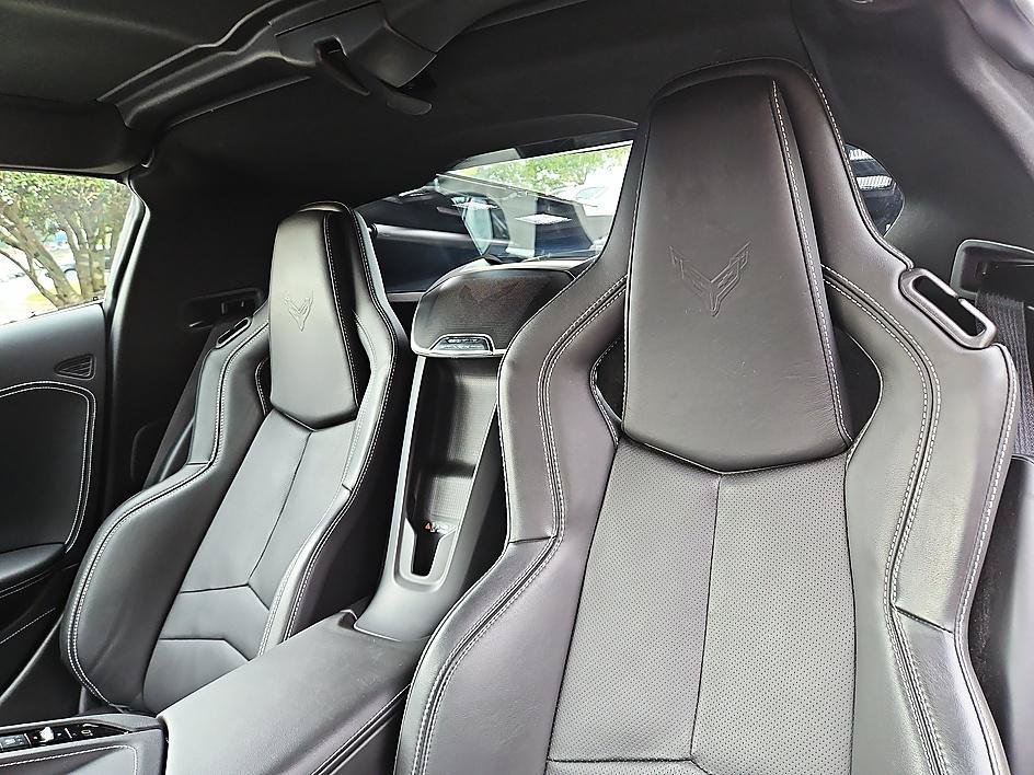 Used 2022 Hypersonic Gray Metallic Chevrolet 2LT image 15