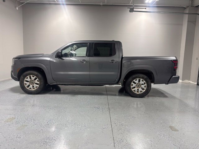 Used 2022 Gray Nissan SV image 7