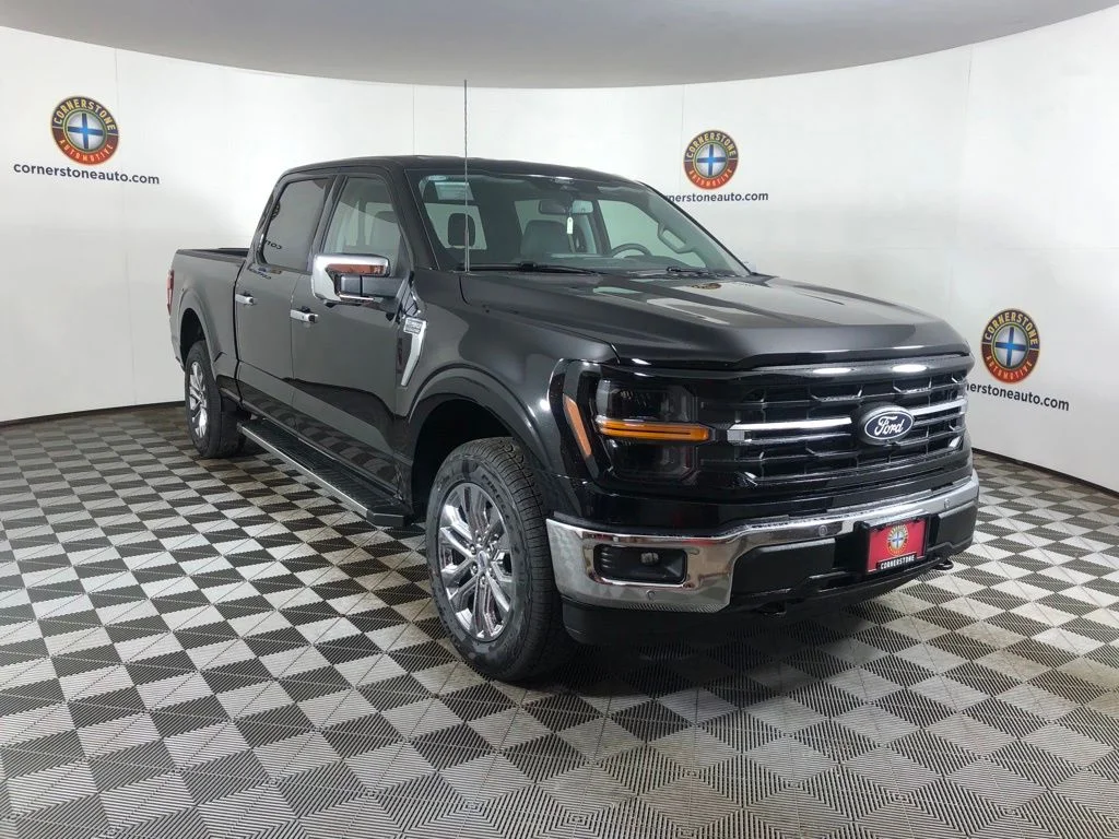 New 2026 Agate Black Metallic Ford XLT image 17