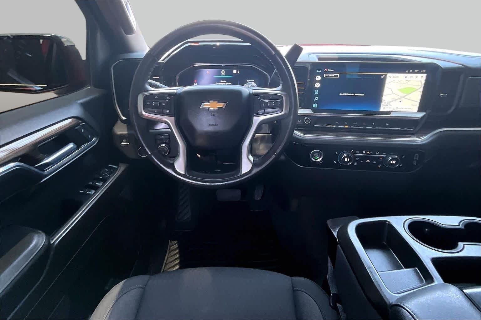 Used 2022 Red Chevrolet LT image 6