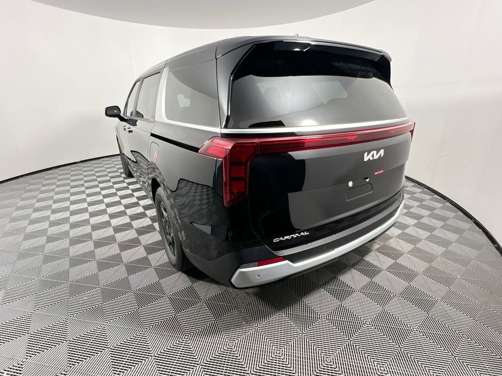 New 2026 Aurora Black Pearl Kia LXS image 7