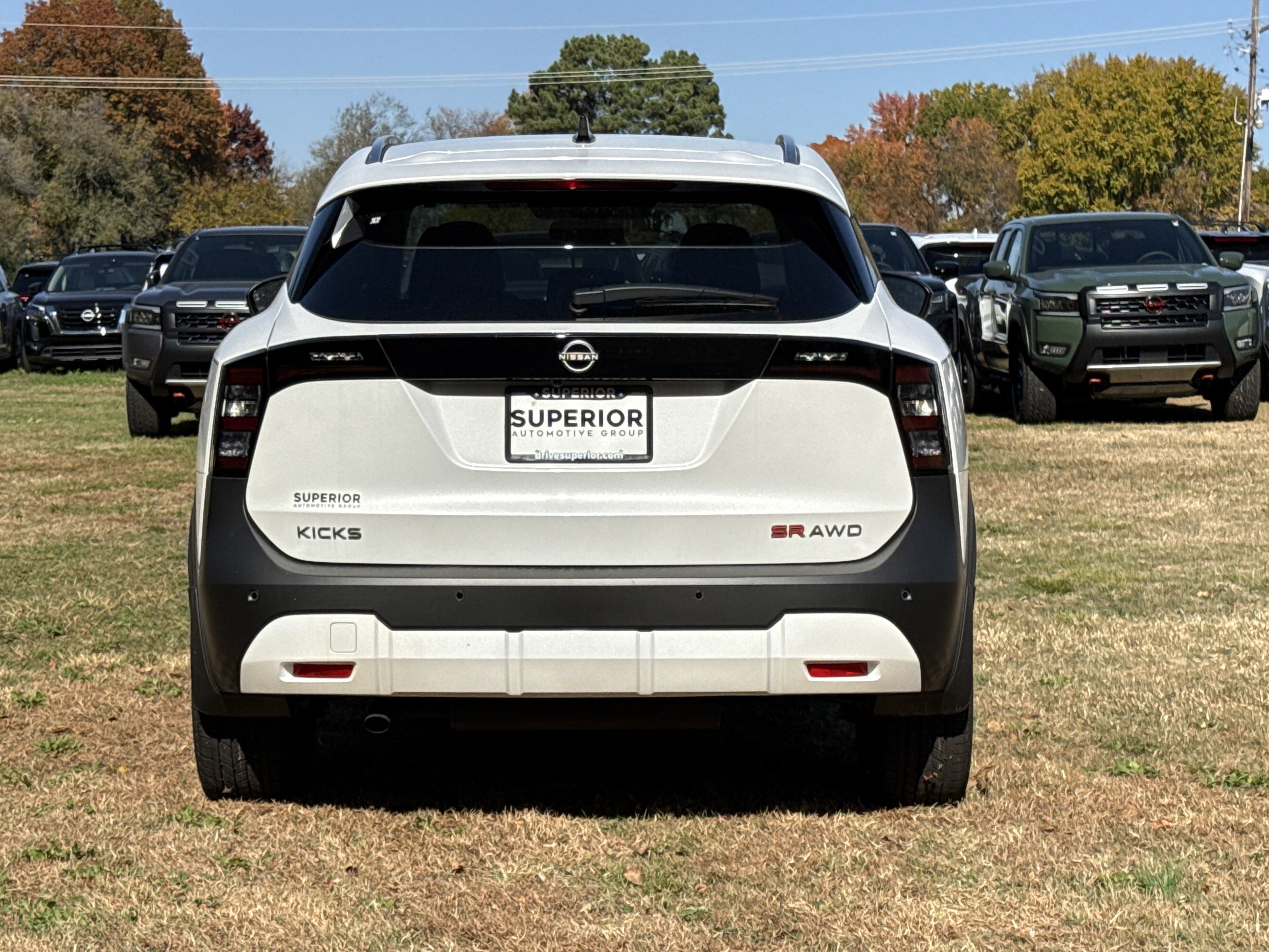 New 2026 Aspen White TriCoat Nissan SR image 4