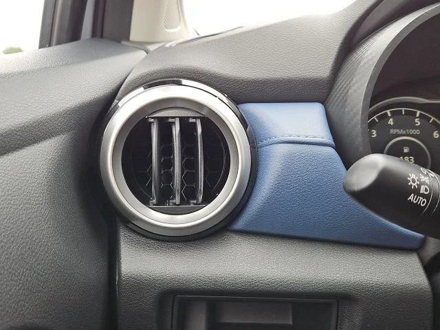 2025 Nissan Versa Sedan SV - Photo 40