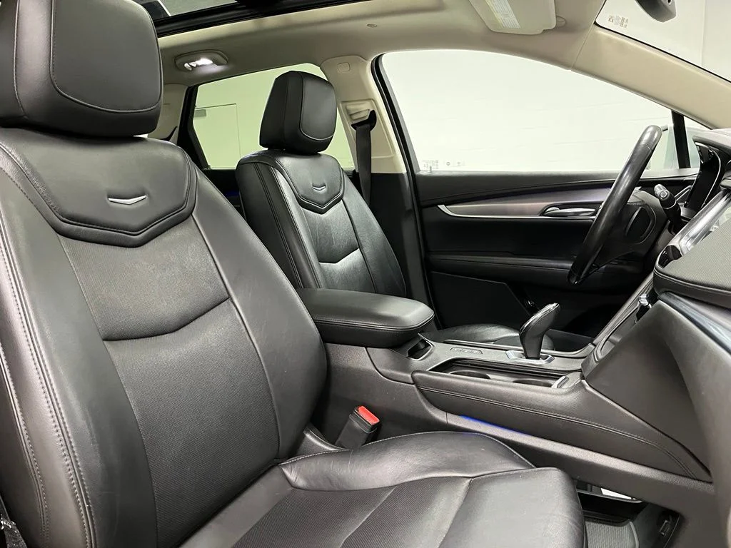 Used 2019 Silver Cadillac Premium Luxury image 56
