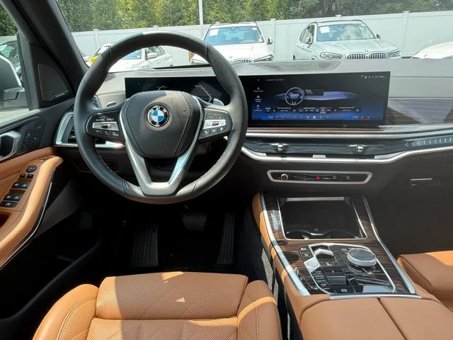 Used 2026 Alpine White BMW xDrive40i image 15