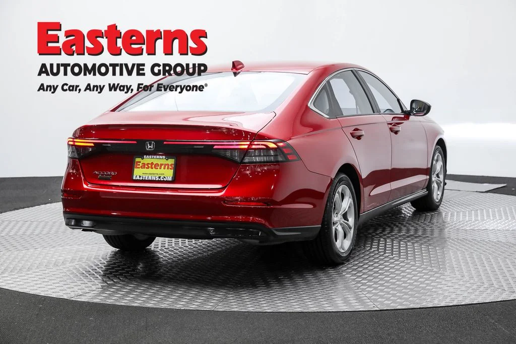 Used 2023 Red Honda LX image 5
