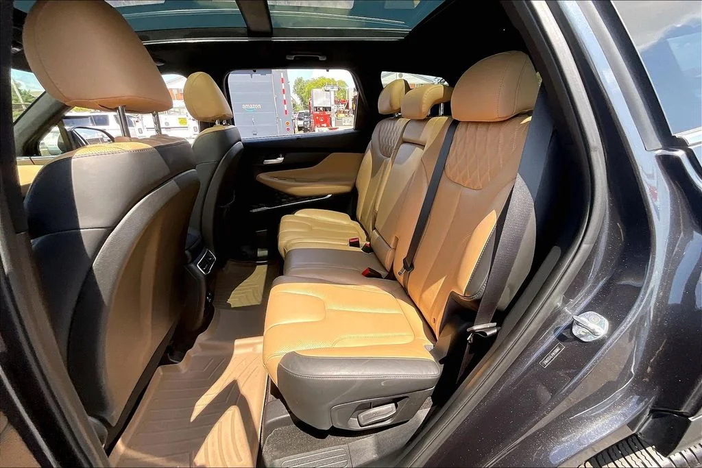 Used 2022 Gray Hyundai Calligraphy image 25