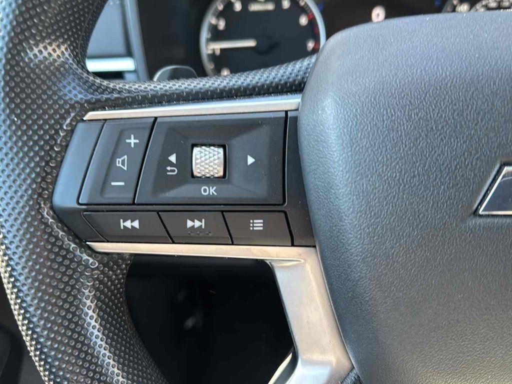 Used 2024 Gray Mitsubishi ES image 35