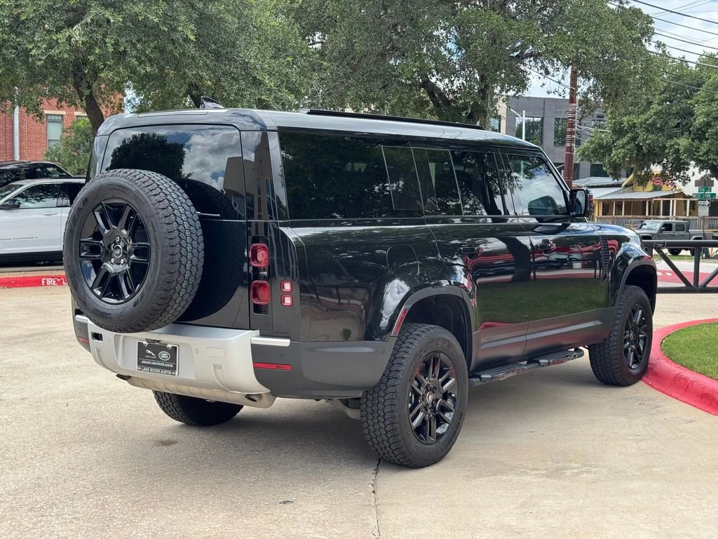 Certified Used 2025 Santorini Black Metallic Land Rover S image 8