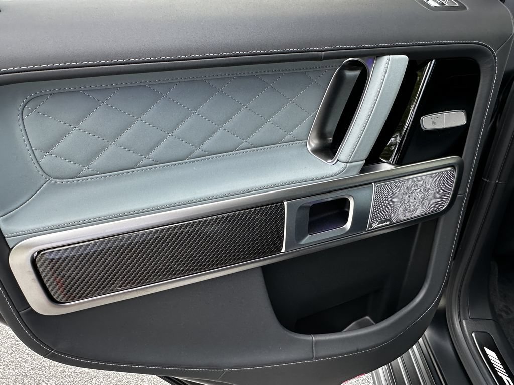New 2027 MANUFAKTUR Night Black Magno Mercedes-Benz AMG® G 63 image 63