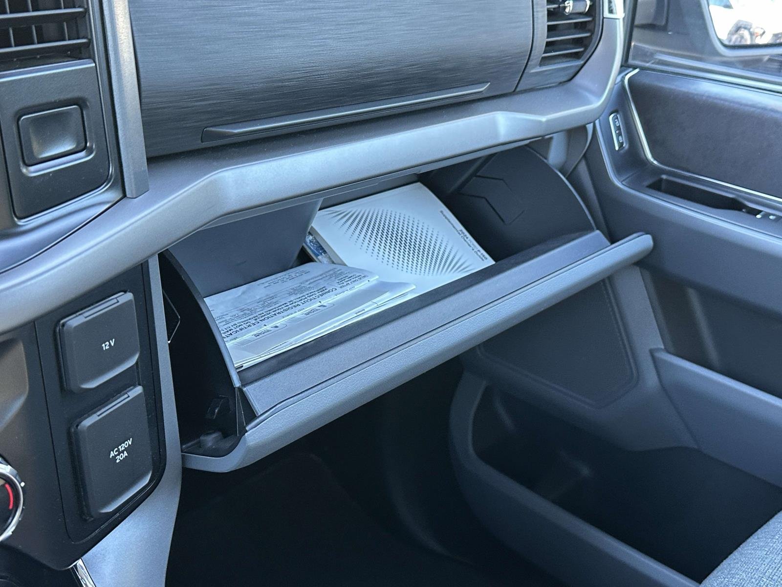 Used 2024 White Ford XLT image 37