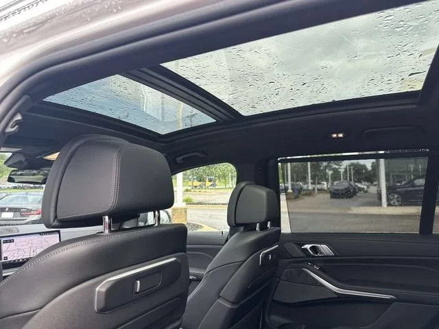 New 2027 Alpine White BMW xDrive40i image 11