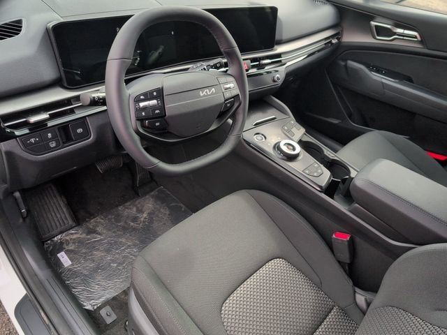 New 2026 Snow White Pearl Kia S image 13