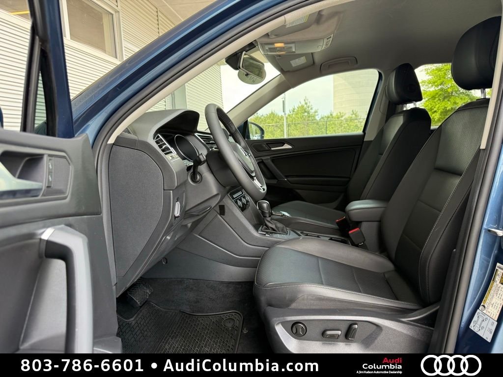 Used 2020 Blue Volkswagen 2.0T SE image 21