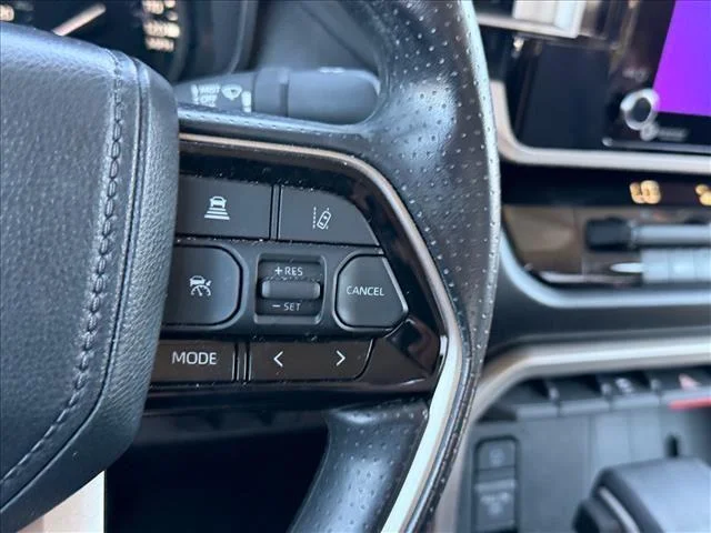 Used 2024 Ice Cap Toyota SR5 image 15