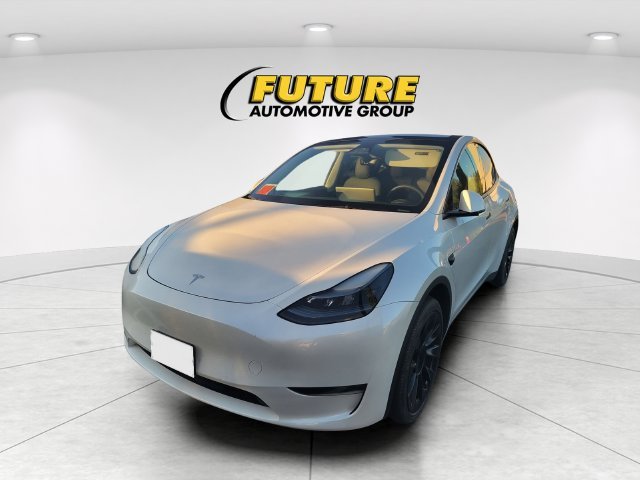 Used 2024 White Tesla Long Range image 2