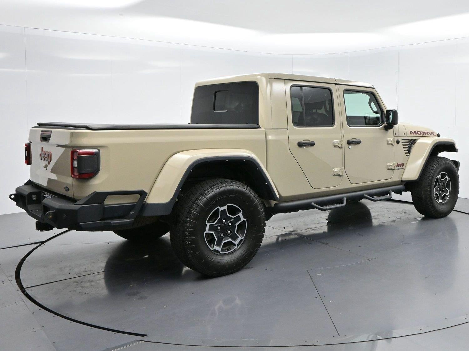 Used 2022 Limited Edition Gobi Clearcoat Jeep Mojave image 7
