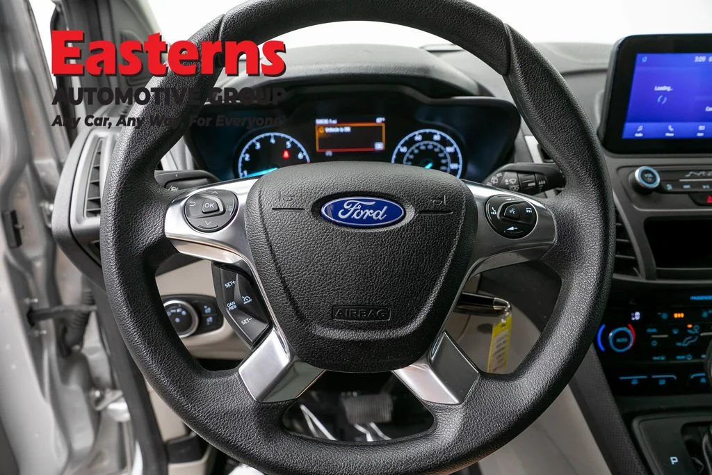 Used 2022 Silver Ford XLT image 10