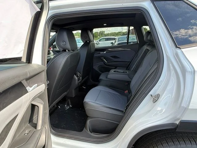New 2026 White Volkswagen 2.0T SE R-Line Black image 9
