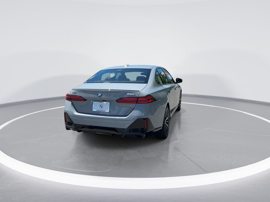Pre-Owned 2027 BMW 5 Series 530i xDrive 4D Sedan in Greenwich