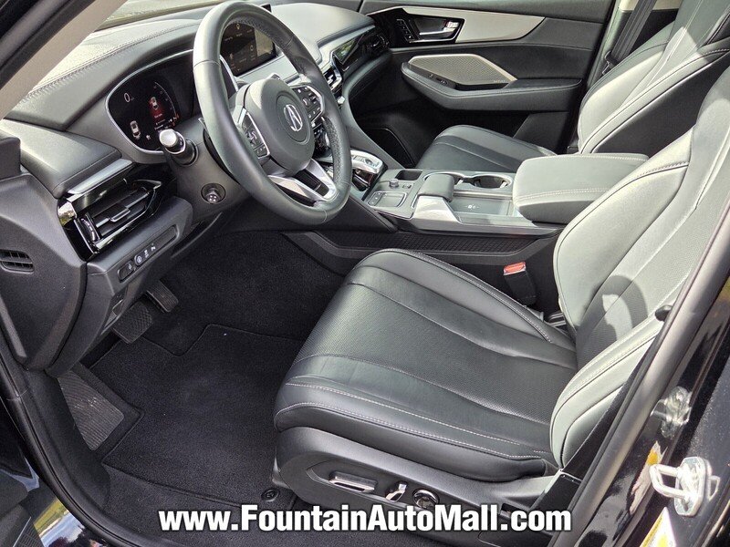 Used 2023 Majestic Black Pearl Acura FWD W/TECHNOLOGY PACKAGE image 8