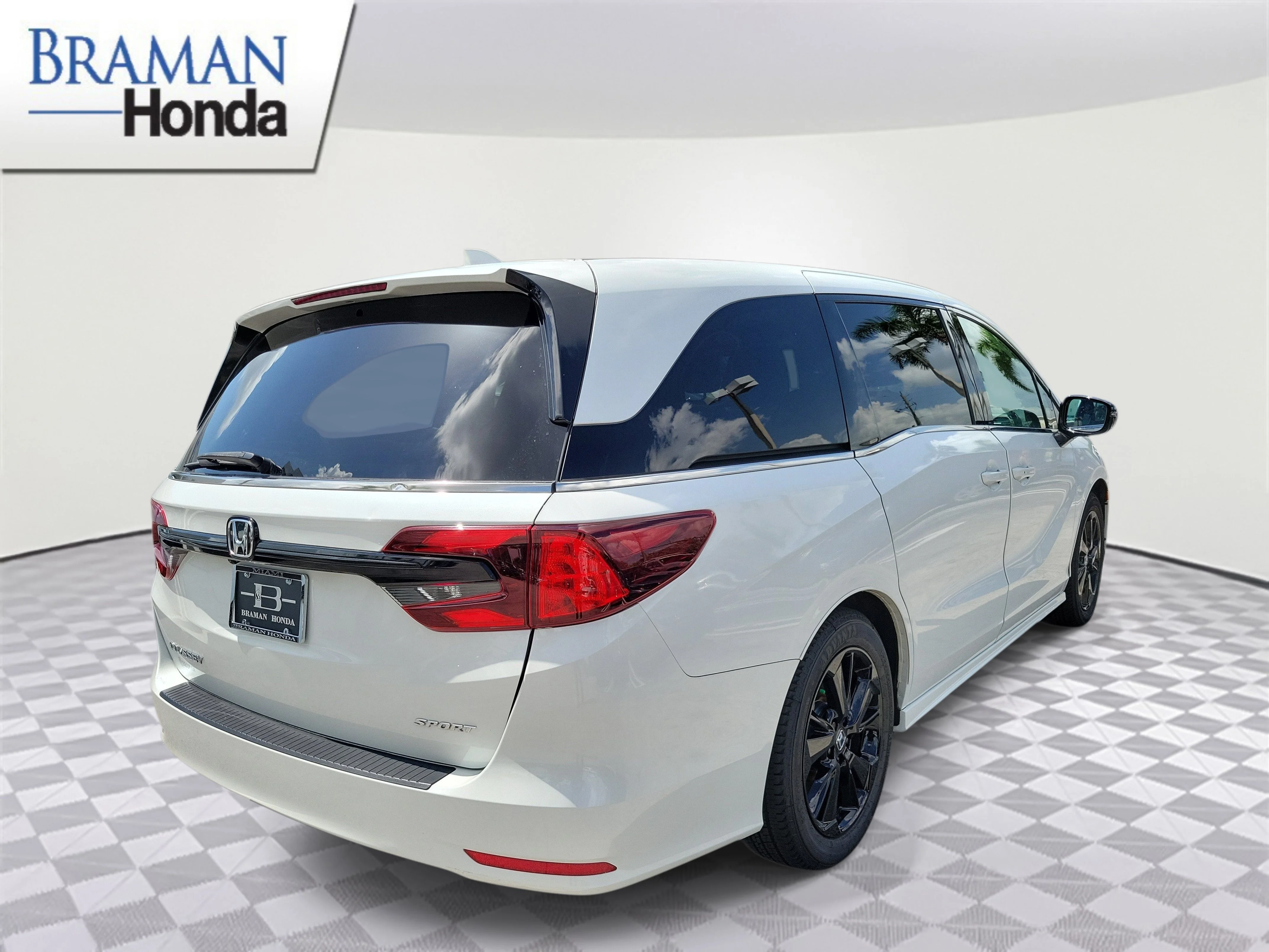 2023 Honda Odyssey SPORT - Photo 4