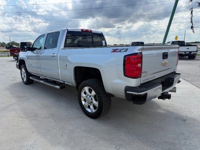 Used 2018 Silver Ice Metallic Chevrolet LTZ image 3