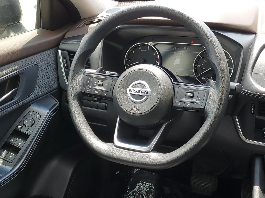 Used 2021 Glacier White Nissan S image 21