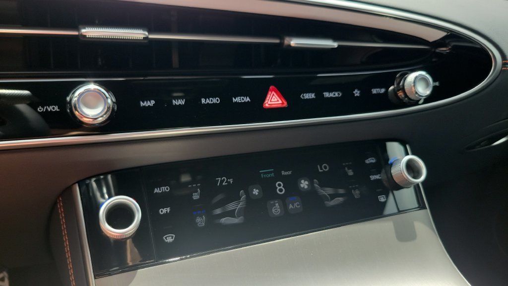New 2026 Silver Genesis 3.5T SPORT ADVANCED image 19