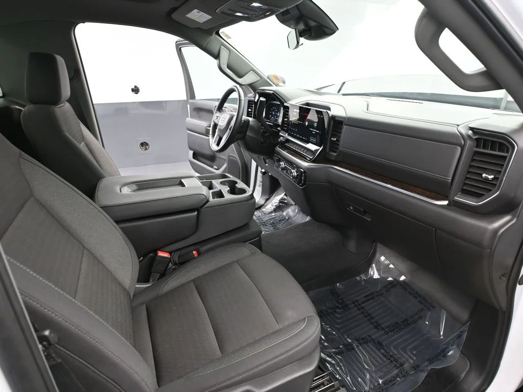 2025 GMC Sierra 3500HD SLE - Photo 44